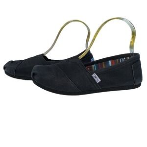 TOMS Women's Black Canvas‎ Classic Slip-On Loafer Sz 7
